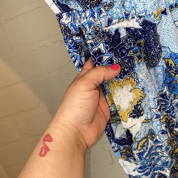 Jack by BB Dakota Blue White Floral Jumpsuit Size‎ Small Halter Elastic Ankle - Picture 2 of 5